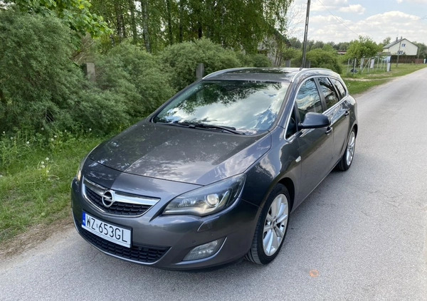 Opel Astra cena 19900 przebieg: 290000, rok produkcji 2011 z Łomianki małe 92